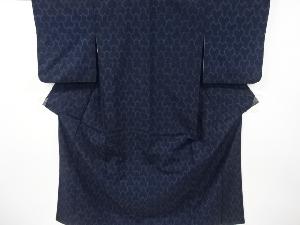 リサイクル　毘沙門亀甲模様織出し手織り紬着物